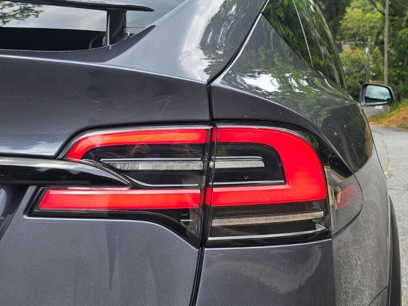 Used 2023 Tesla Model X AWD/4WD image 31
