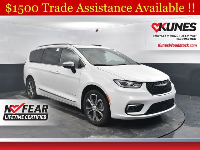 New 2026 Chrysler Pacifica Pinnacle w/ Trailer Tow Group image 1