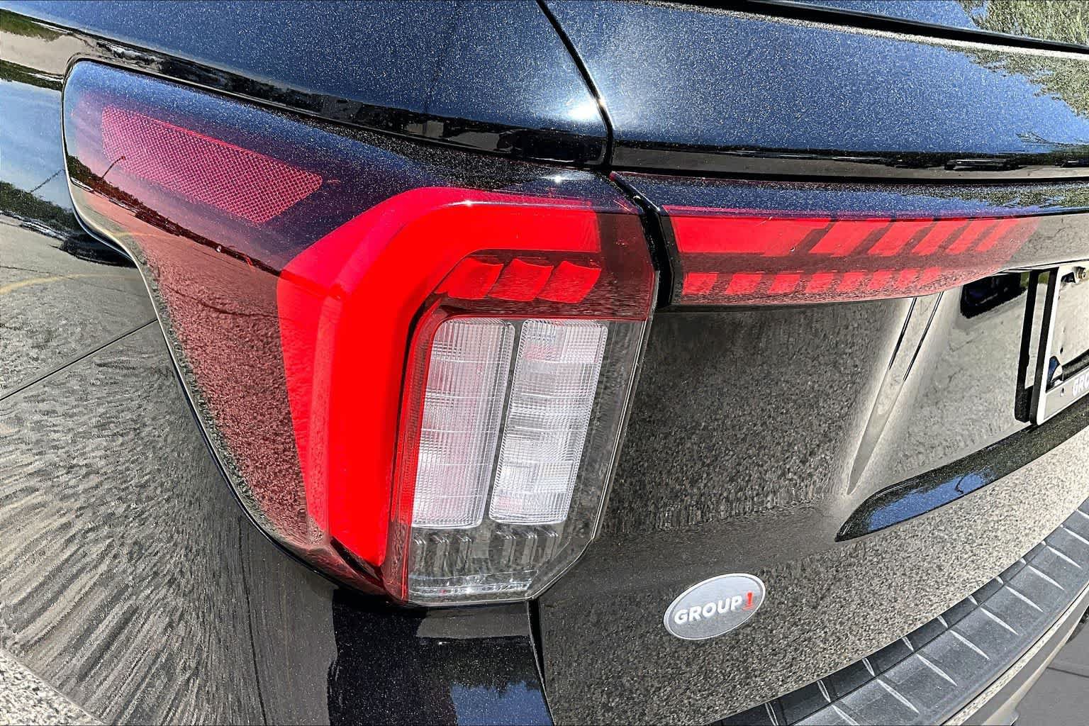 Certified 2025 Ford Explorer ST-Line w/ Premium Package AWD/4WD image 28
