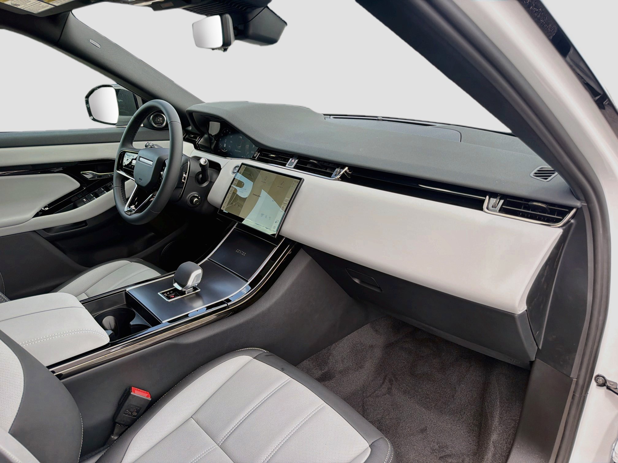 New 2026 Land Rover Range Rover Evoque Hoxton AWD/4WD image 14