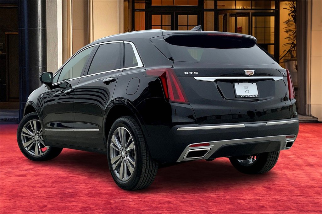New 2025 Cadillac XT5 Premium Luxury image 4