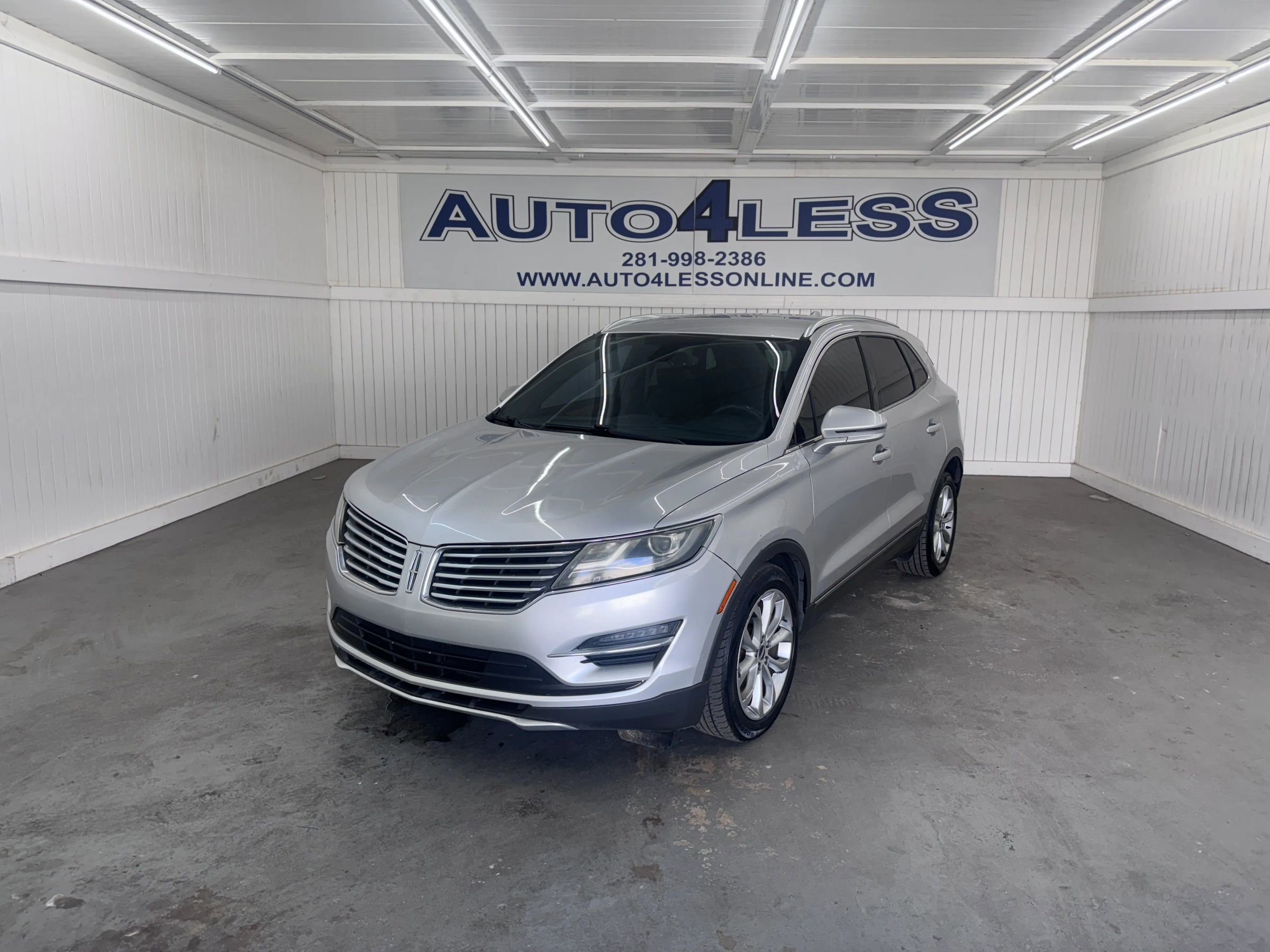 Used 2015 Lincoln MKC FWD w/ Equipment Group 101A Select image 1