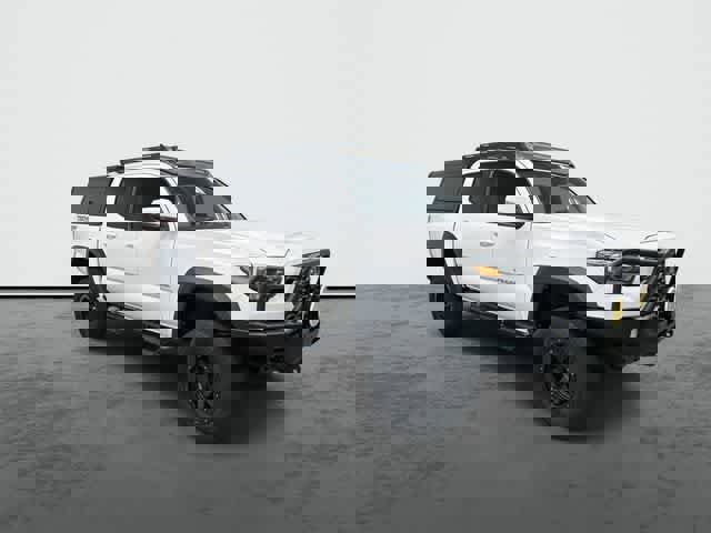 Used 2023 Toyota Tacoma TRD Off-Road image 5