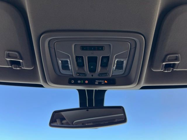 Used 2021 Chevrolet Silverado 2500 LTZ w/ LTZ Convenience Package image 13