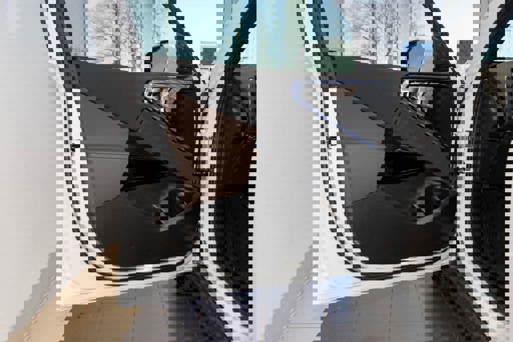 New 2026 BMW X3 xDrive30 w/ Premium Package image 12