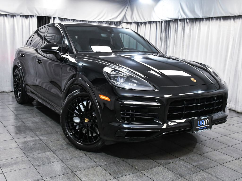 Used 2021 Porsche Cayenne GTS w/ Premium Package Plus image 3