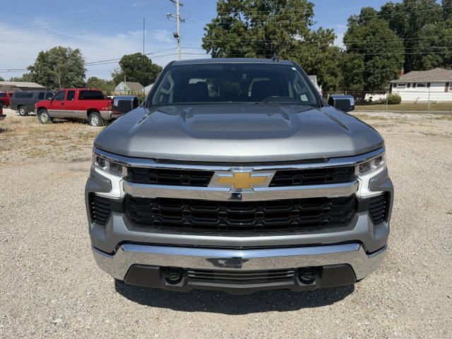 Used 2026 Chevrolet Silverado 1500 LT AWD/4WD image 8