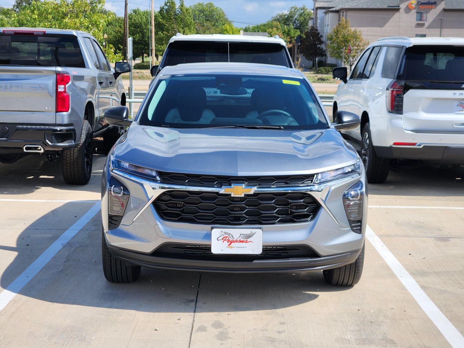New 2026 Chevrolet Trax LS w/ Driver Confidence Package FWD image 6