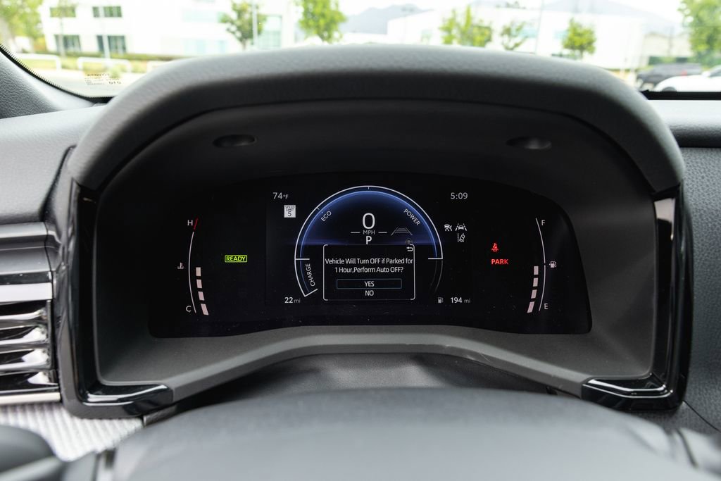 Used 2026 Toyota Camry SE FWD image 15