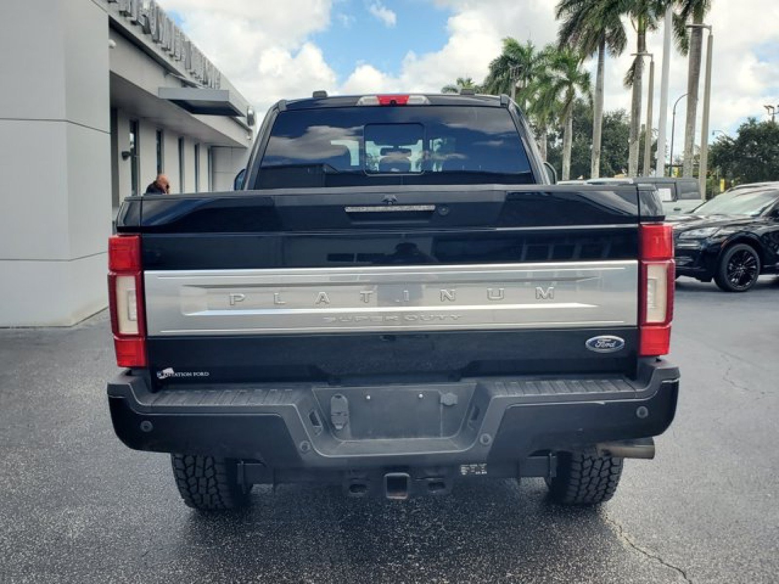 Used 2021 Ford F250 Platinum w/ FX4 Off-Road Package AWD/4WD image 6