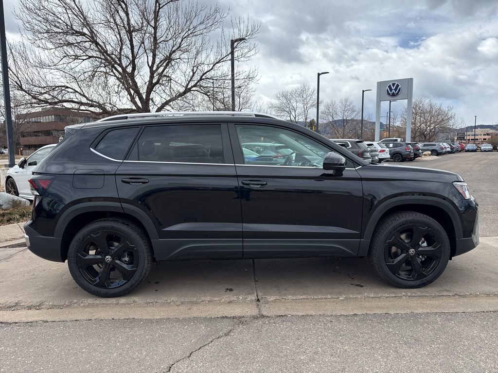 New 2025 Volkswagen Taos SEL image 6