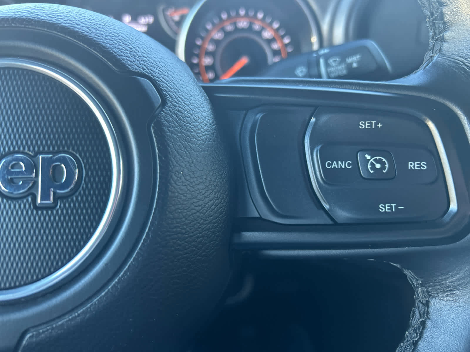 Used 2022 Jeep Wrangler Sport AWD/4WD image 30
