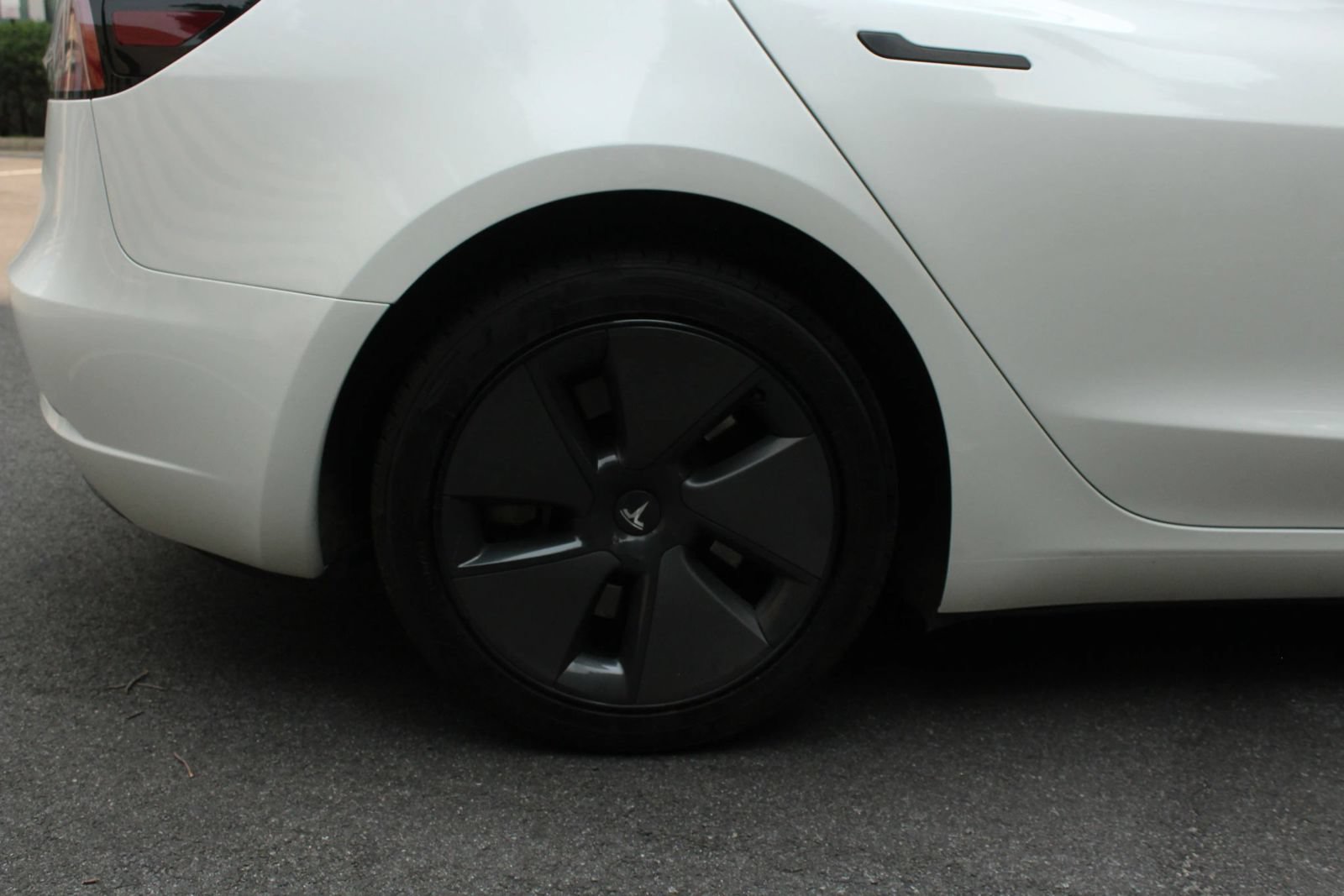 Used 2023 Tesla Model 3 Standard Range RWD image 5