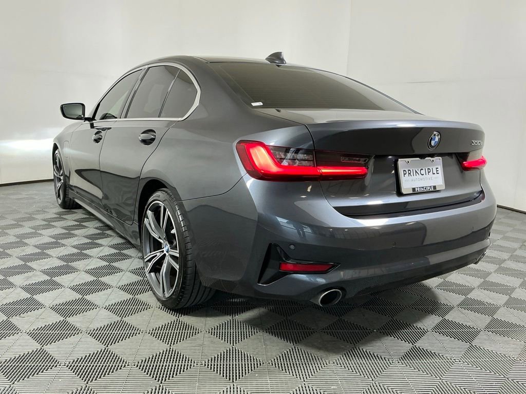 Used 2021 BMW 330e w/ Convenience Package RWD image 7
