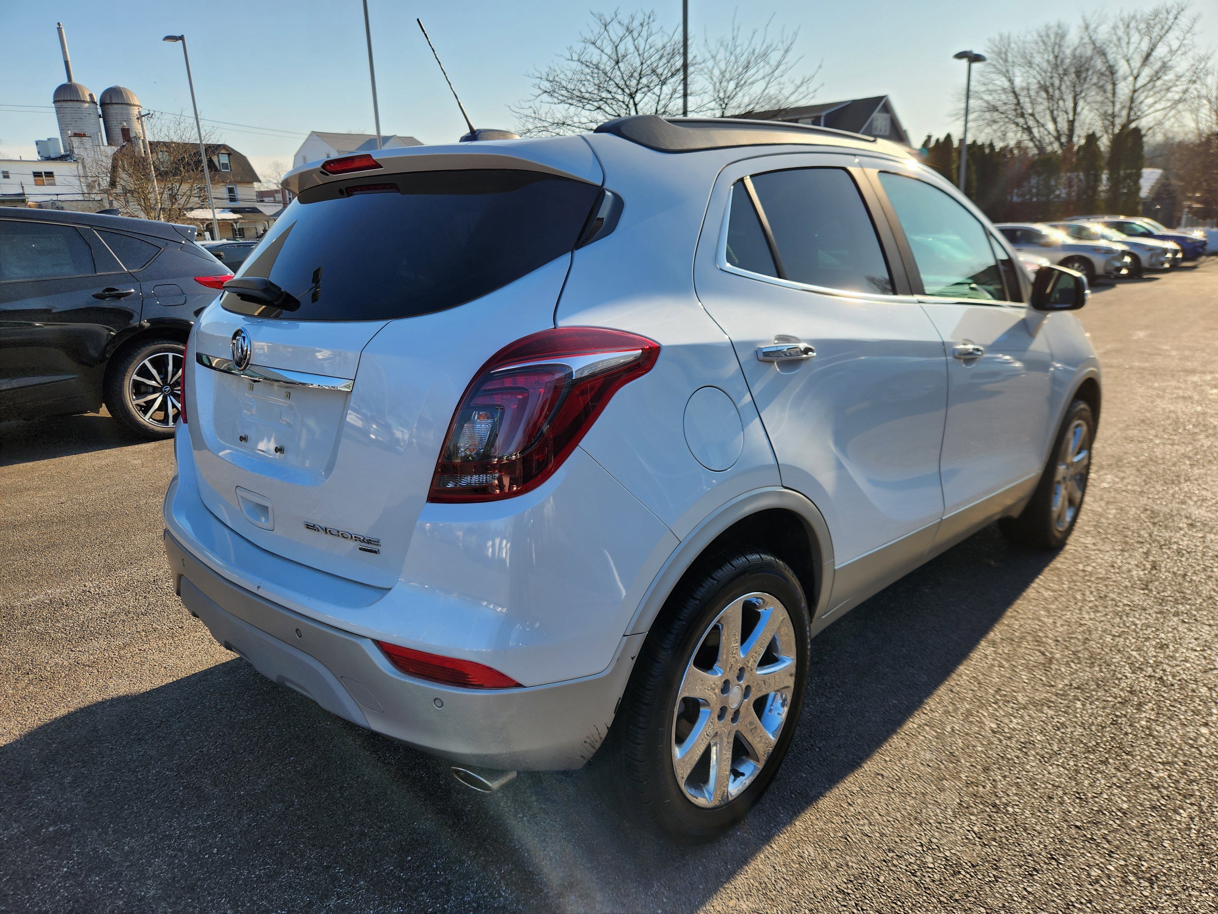 Used 2019 Buick Encore Essence w/ Experience Buick Package image 4