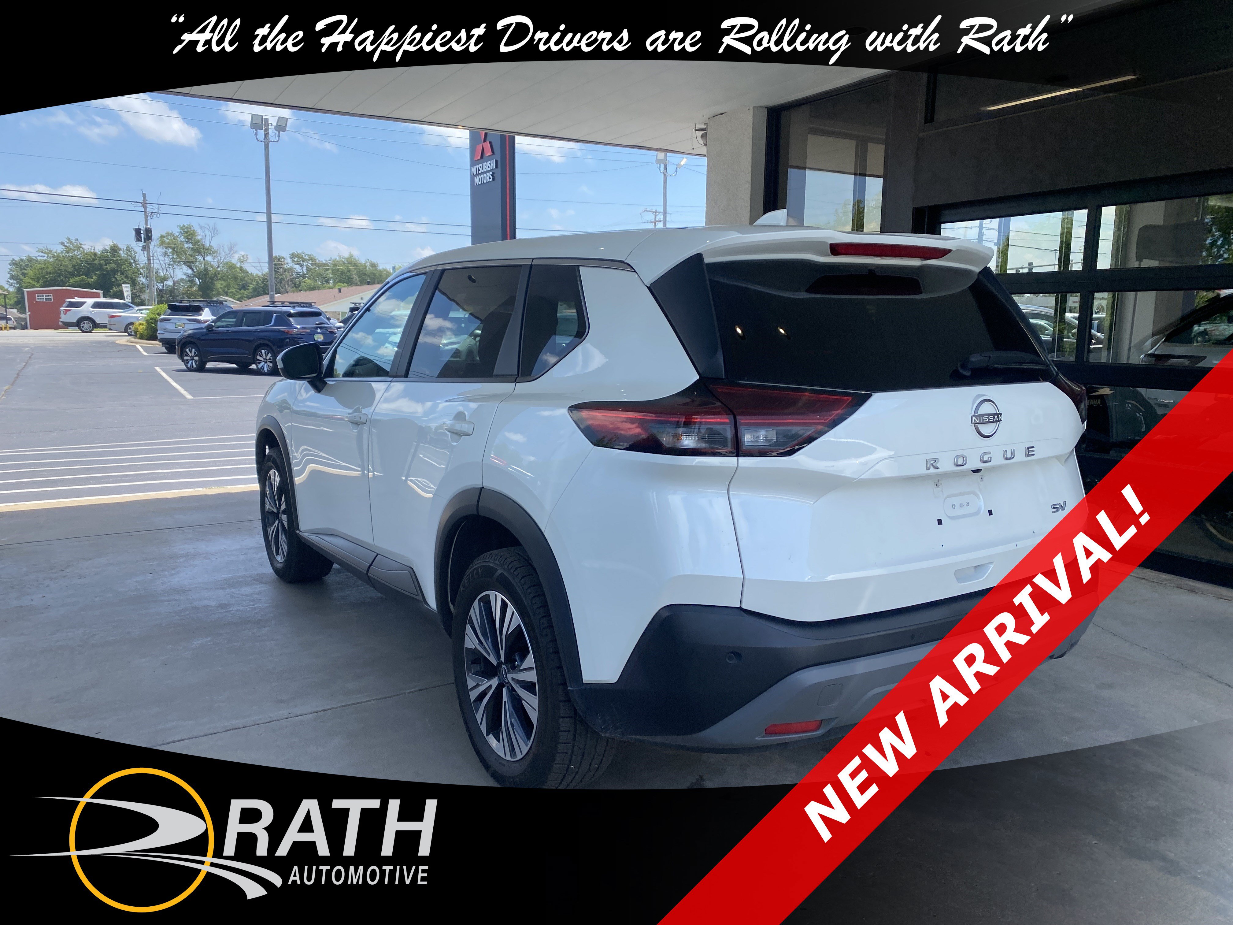 Used 2023 Nissan Rogue SV FWD image 10