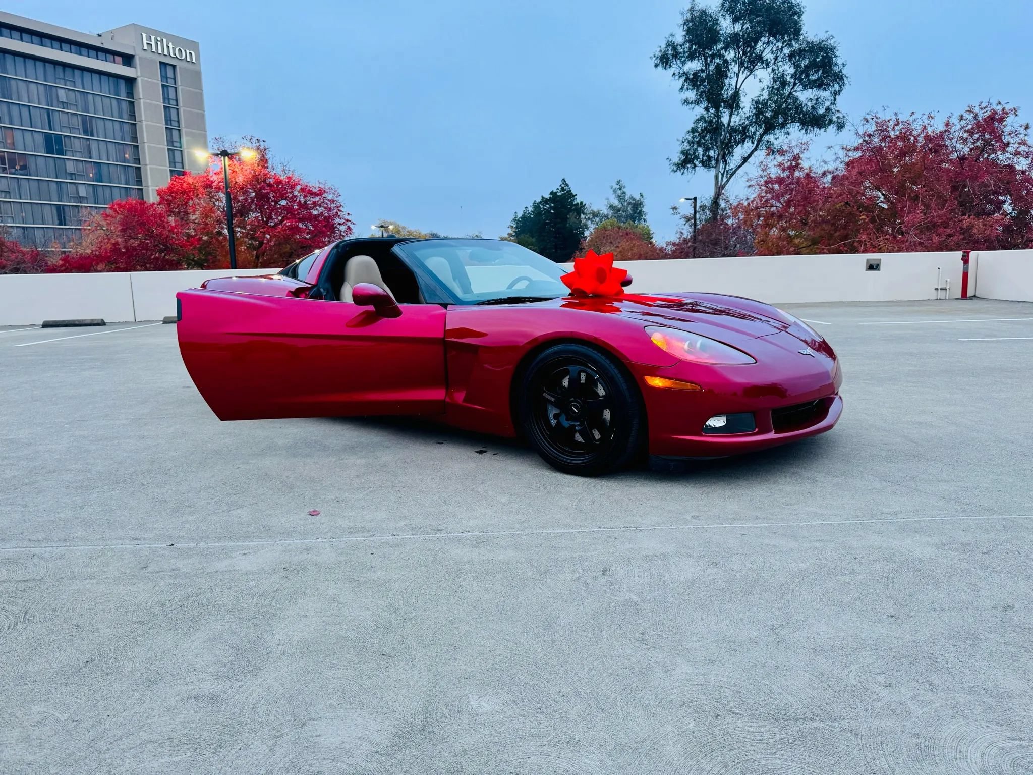 Used 2005 Chevrolet Corvette Coupe w/ Preferred Equipment Group RWD image 42