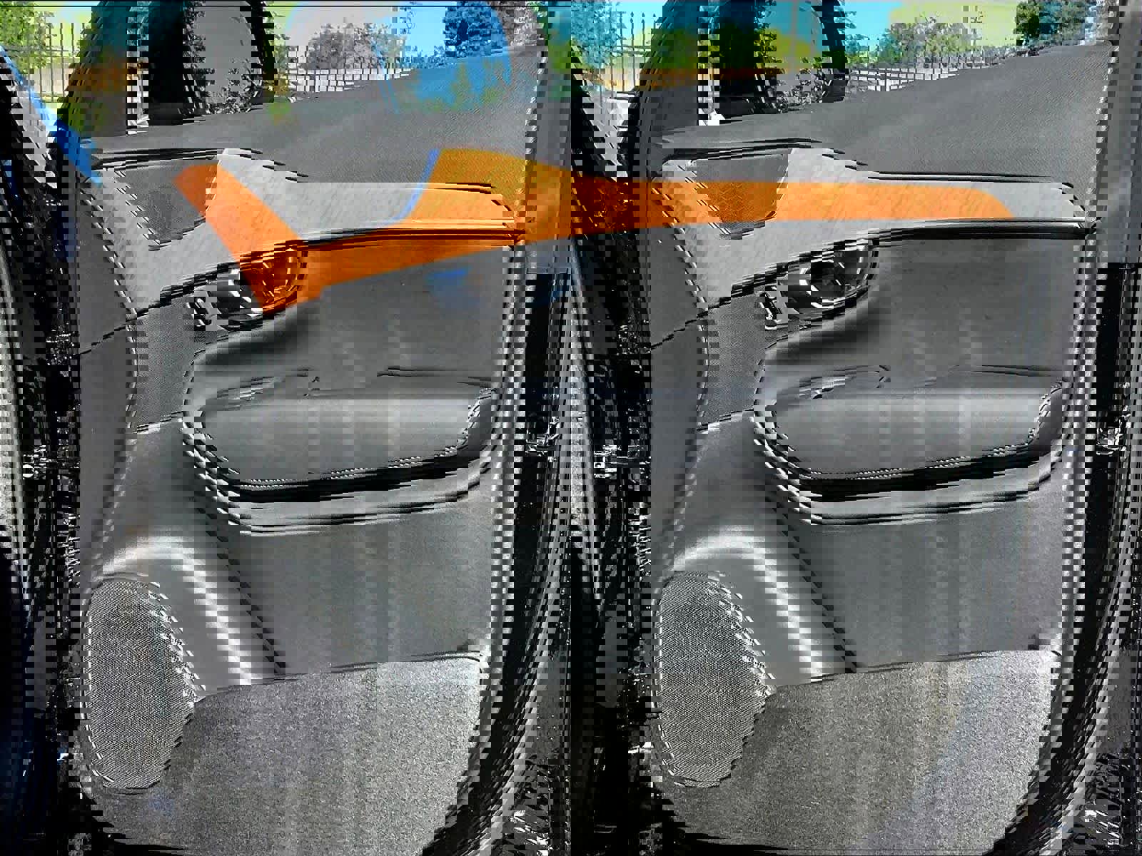 Used 2025 Volvo XC90 T8 Plus w/ Protection Package Premier image 26