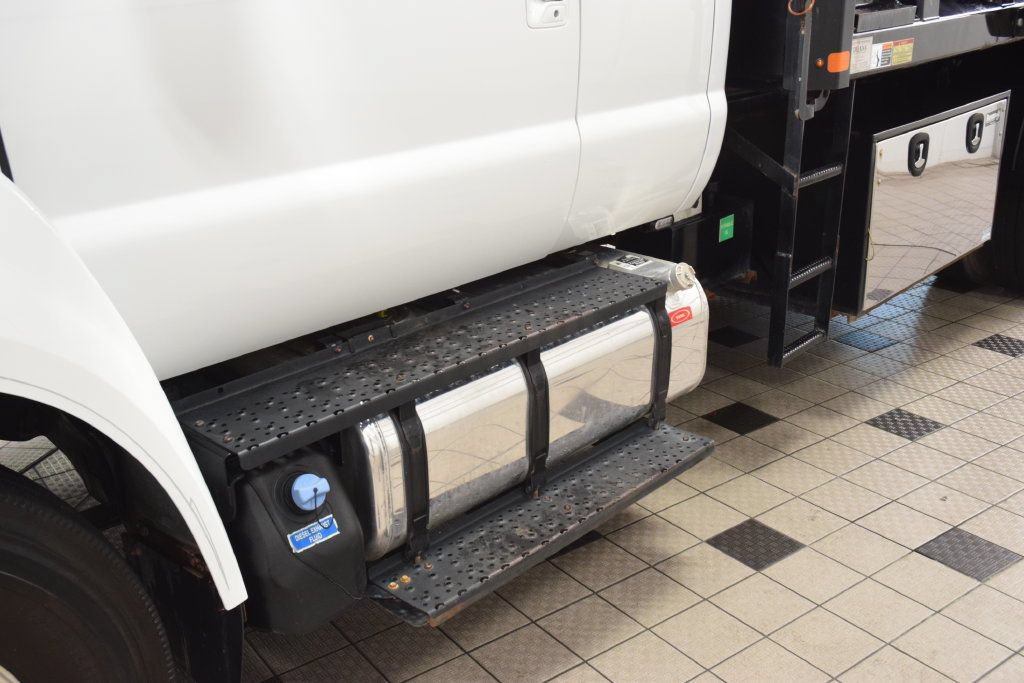 Used 2019 Ford F750 2WD SuperCab Super Duty image 16