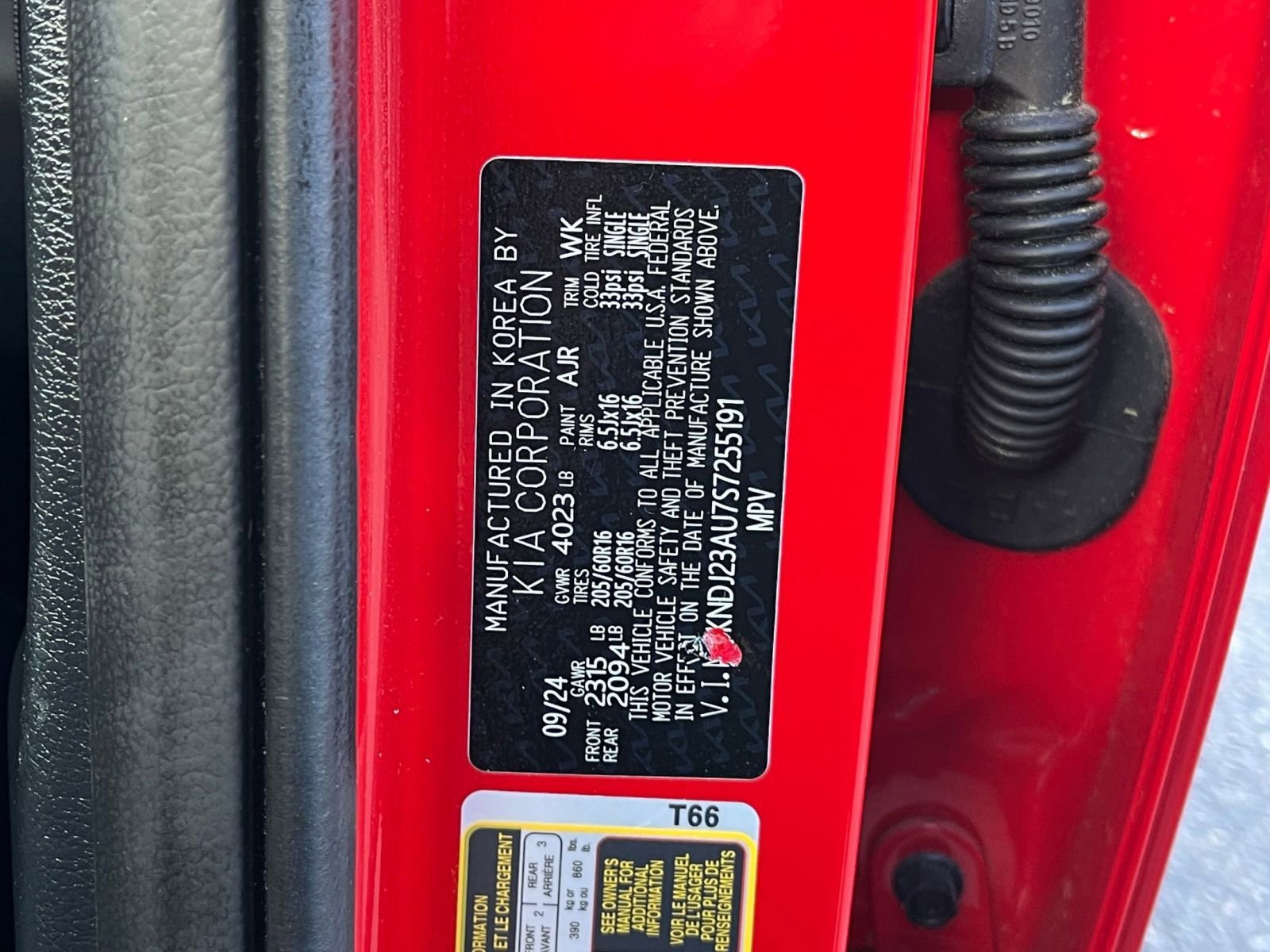 Used 2025 Kia Soul LX w/ LX Technology Package image 24