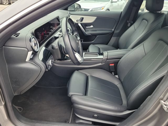 Used 2025 Mercedes-Benz CLA 250 image 19