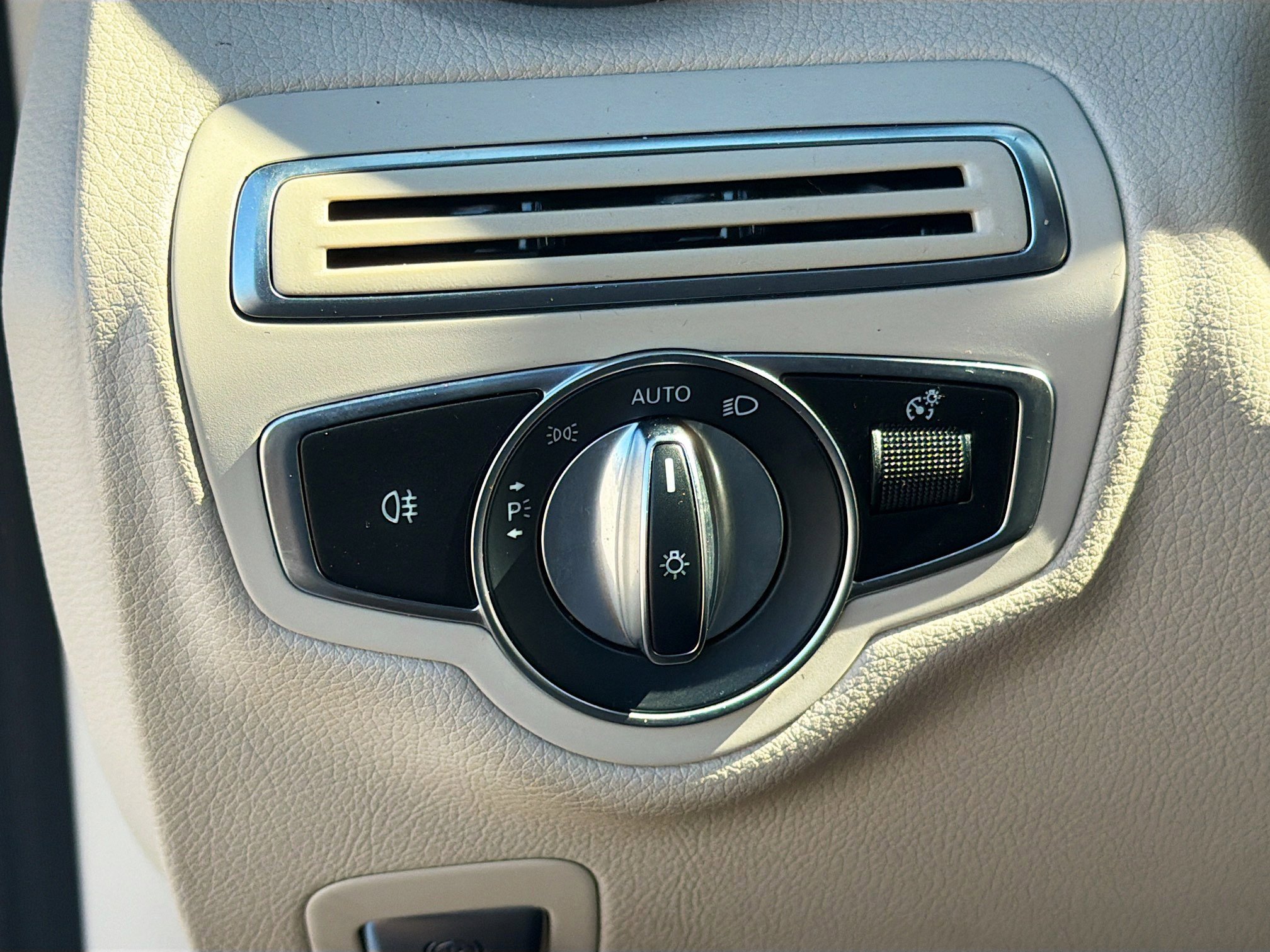 Used 2020 Mercedes-Benz C 300 Coupe image 31