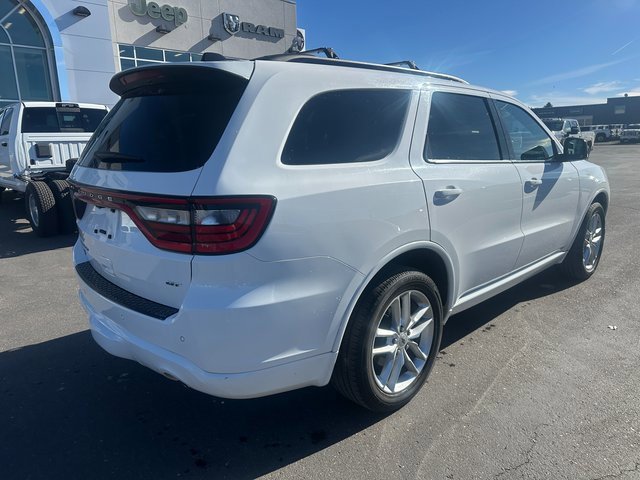 Used 2023 Dodge Durango GT image 3