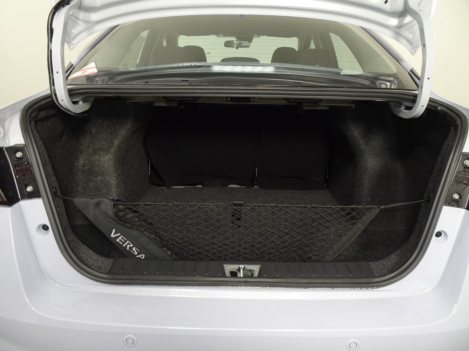 New 2025 Nissan Versa SV w/ Trunk Package FWD image 11