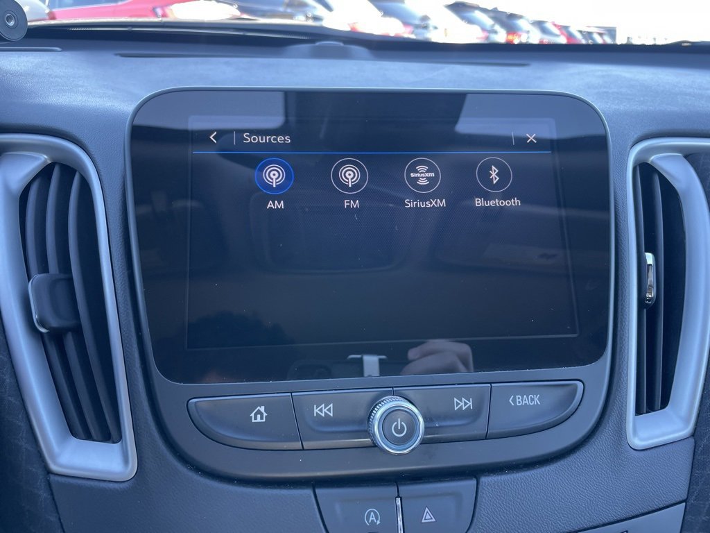 Used 2023 Chevrolet Malibu LT image 15