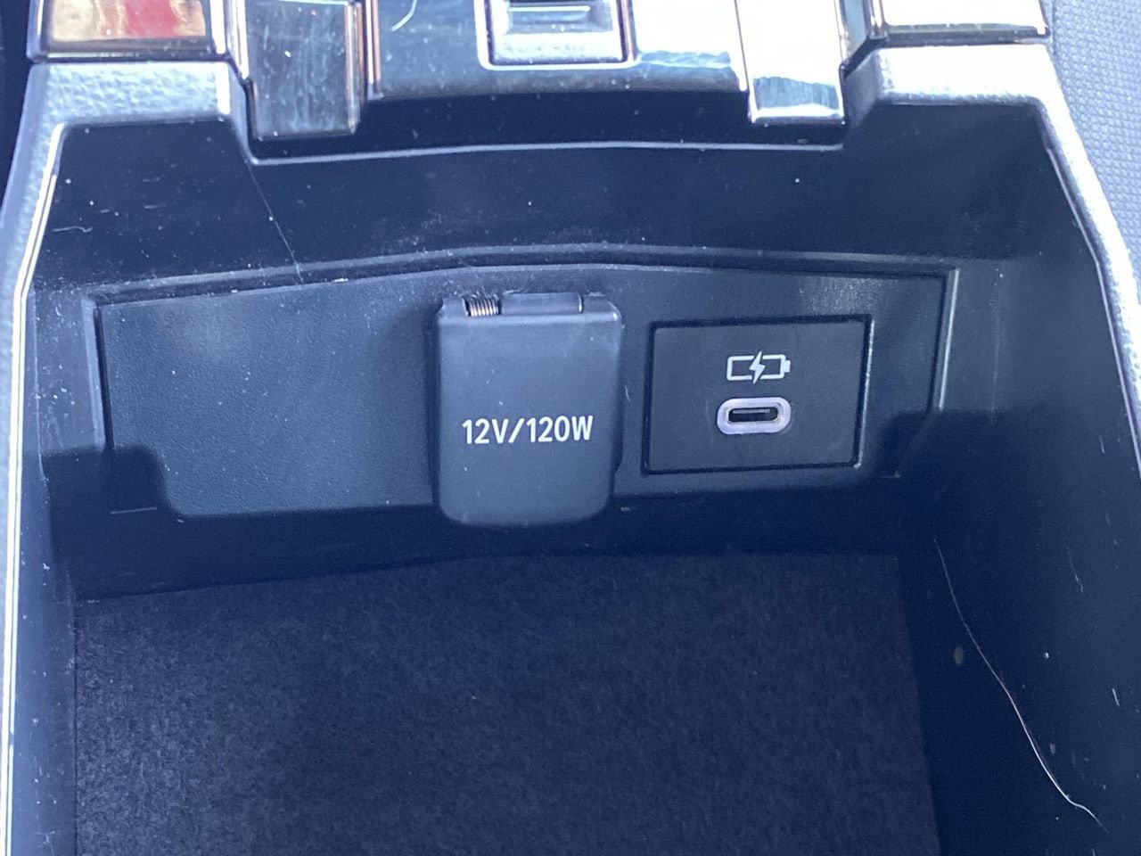 Used 2024 Toyota Corolla SE FWD image 27
