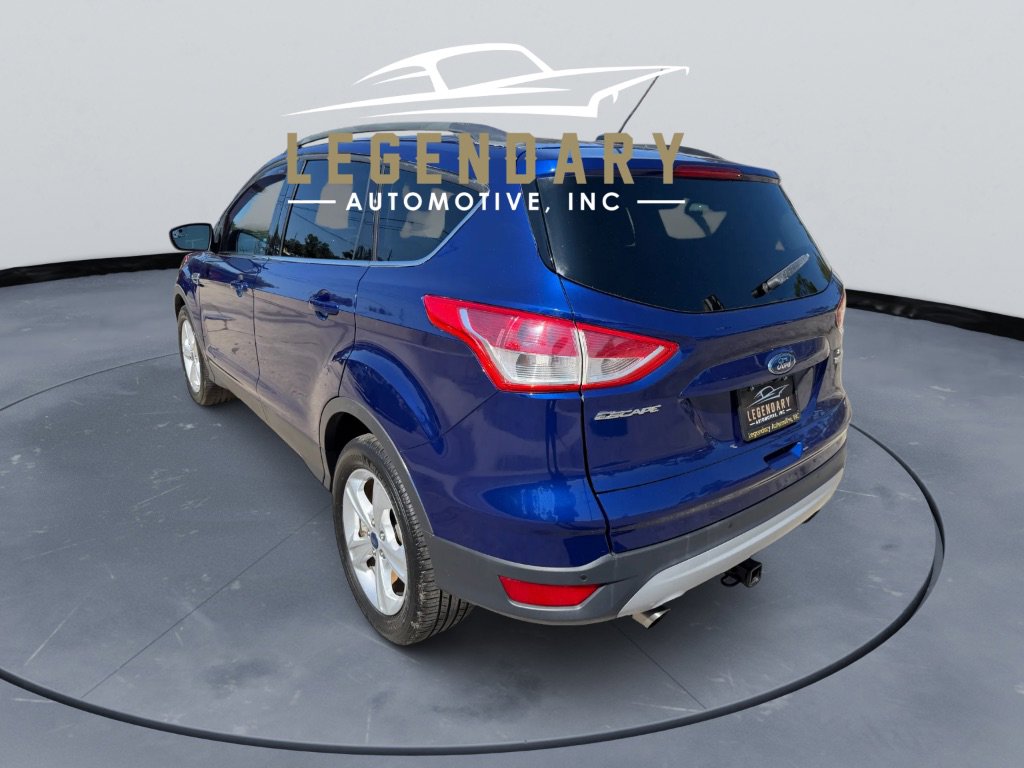 Used 2016 Ford Escape SE w/ Equipment Group 201A image 4