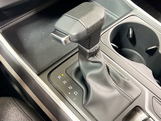 New 2026 Kia Carnival LX image 17