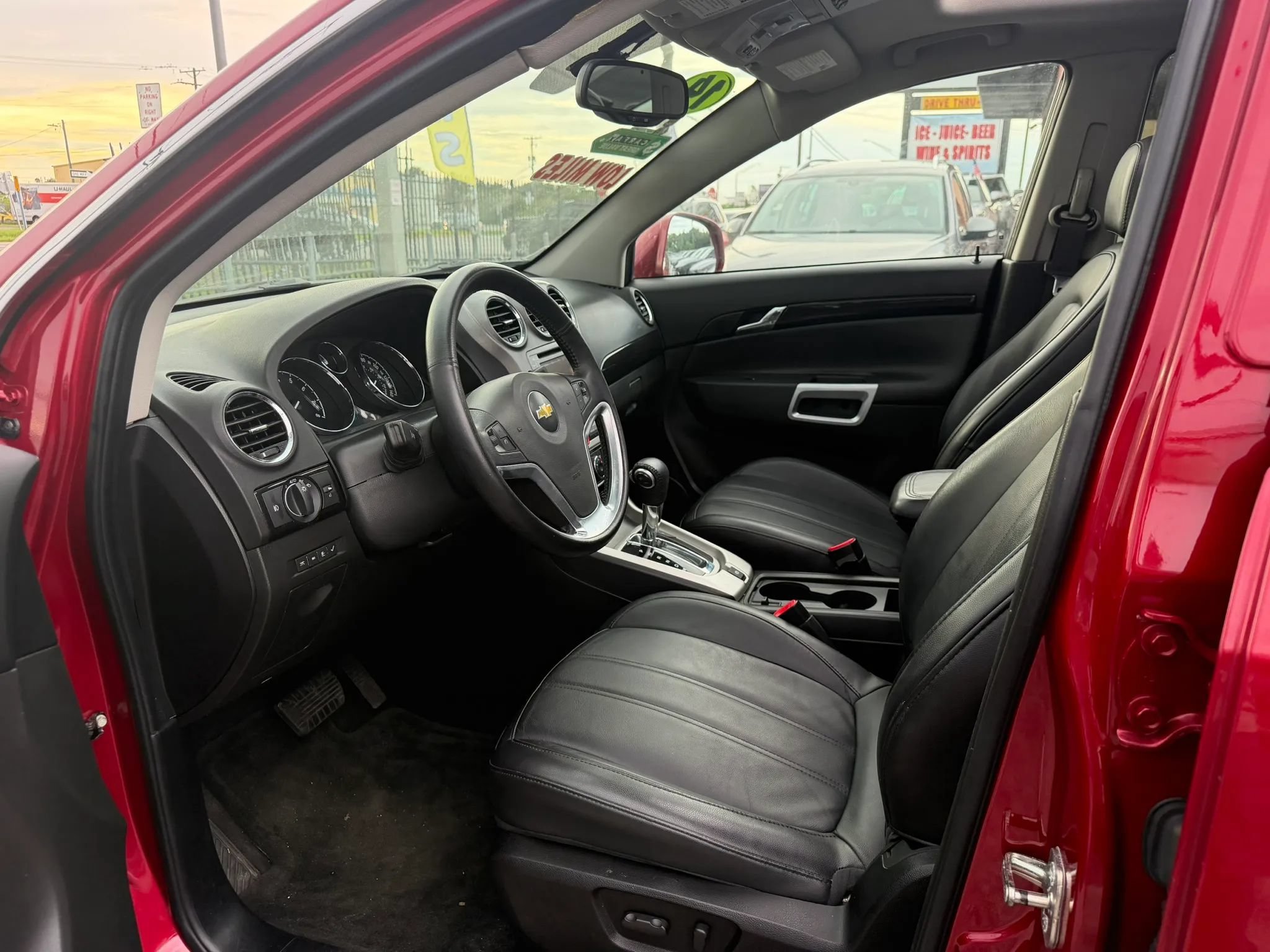 Used 2014 Chevrolet Captiva Sport LT w/ Convenience Package FWD image 8