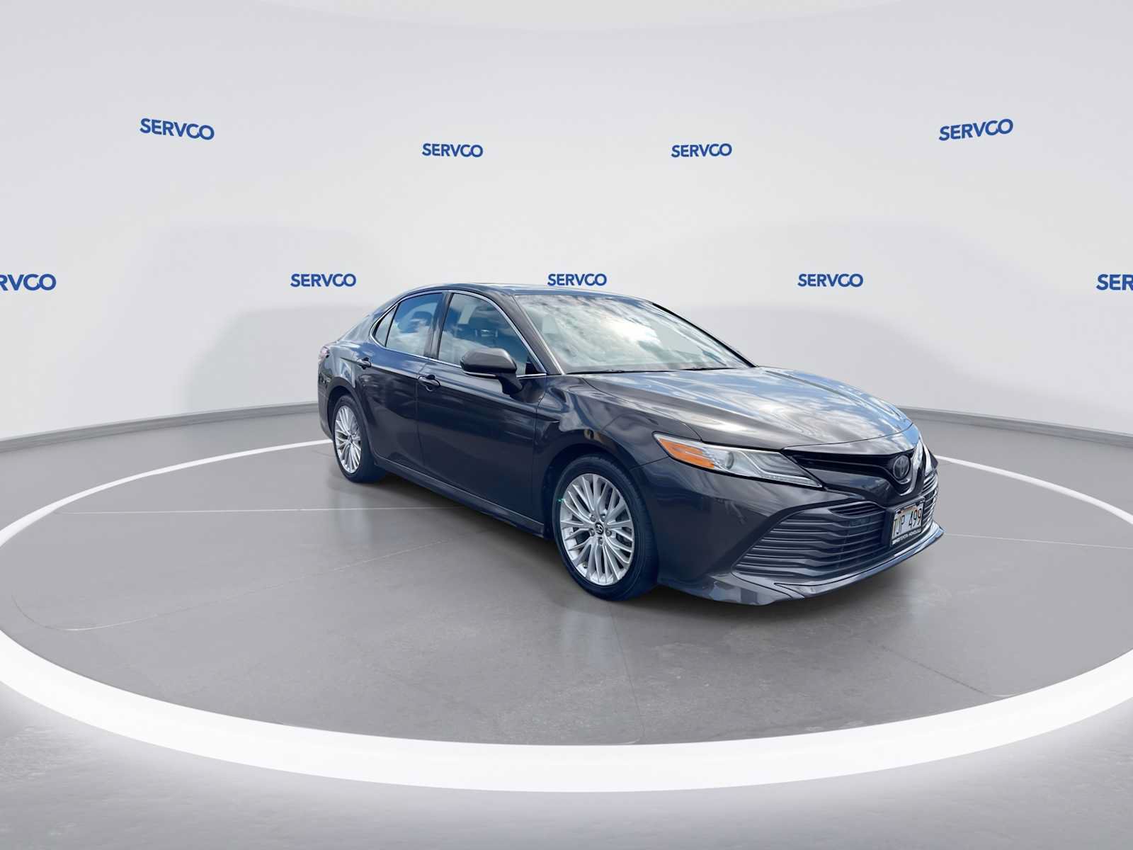 Used 2018 Toyota Camry XLE FWD image 2