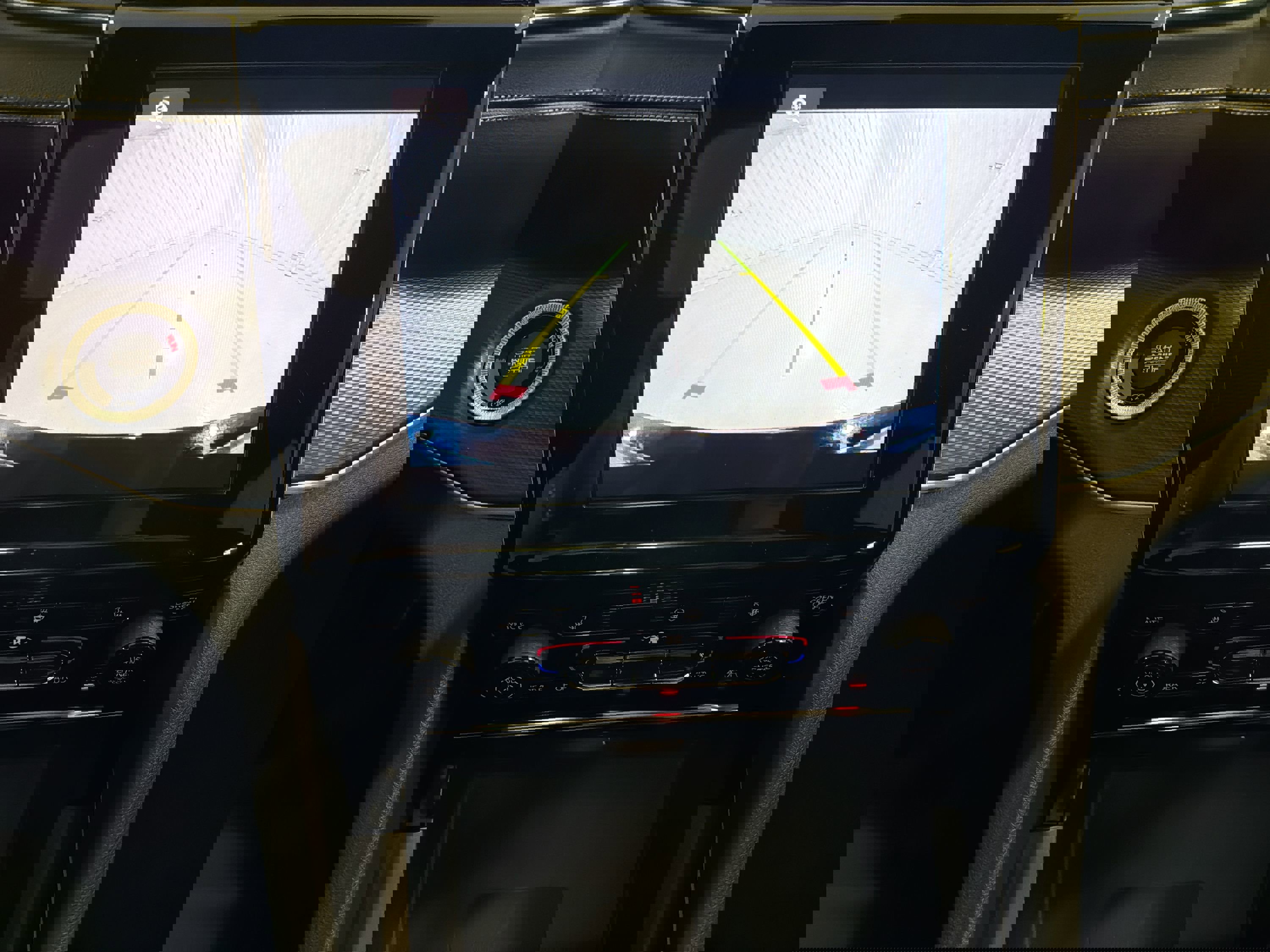 Used 2023 Jeep Grand Cherokee L Laredo image 18