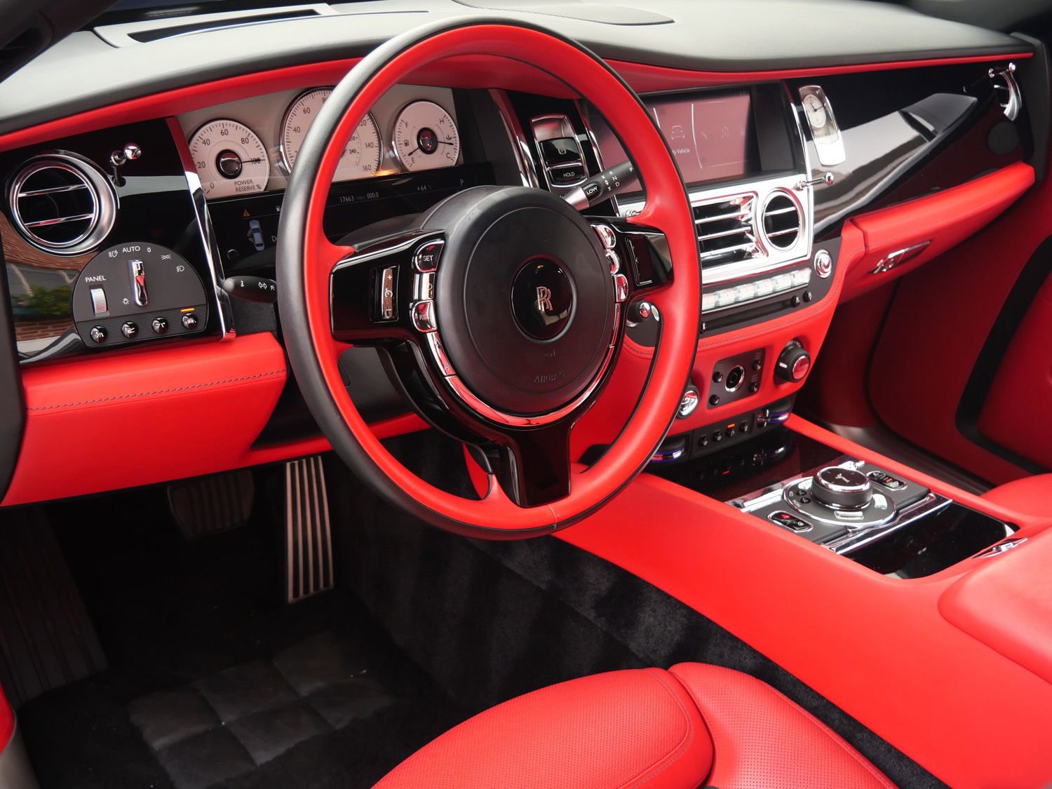 Used 2019 Rolls-Royce Ghost image 21