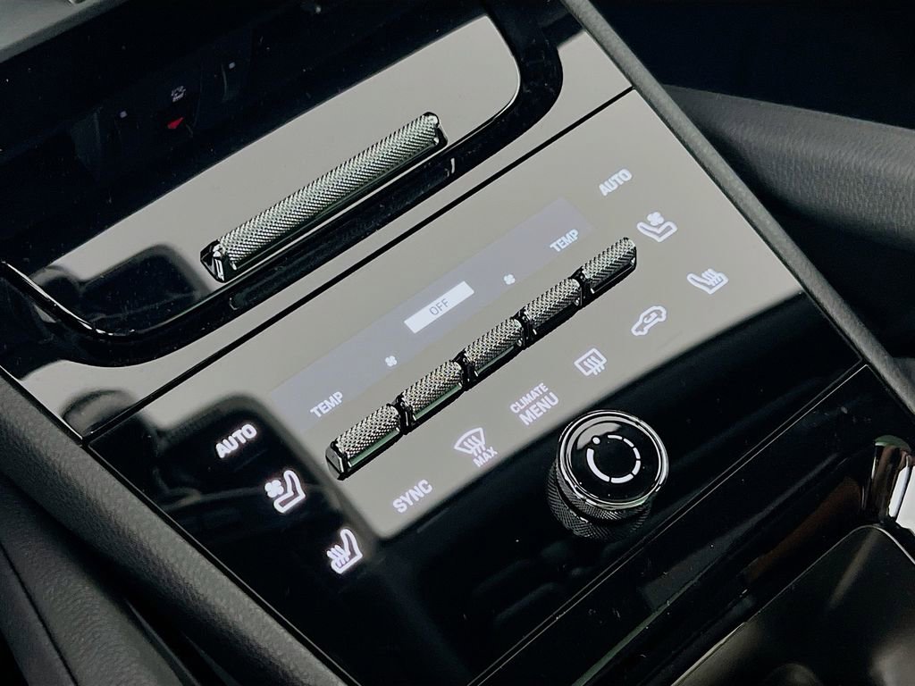 New 2026 Porsche Cayenne image 18