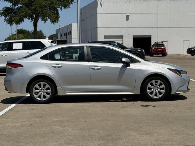 Certified 2023 Toyota Corolla LE FWD image 3