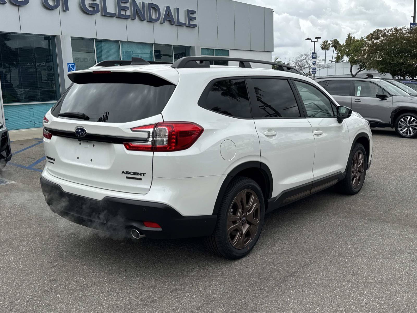 New 2026 Subaru Ascent Limited Bronze w/ Popular Package #2 AWD/4WD image 4