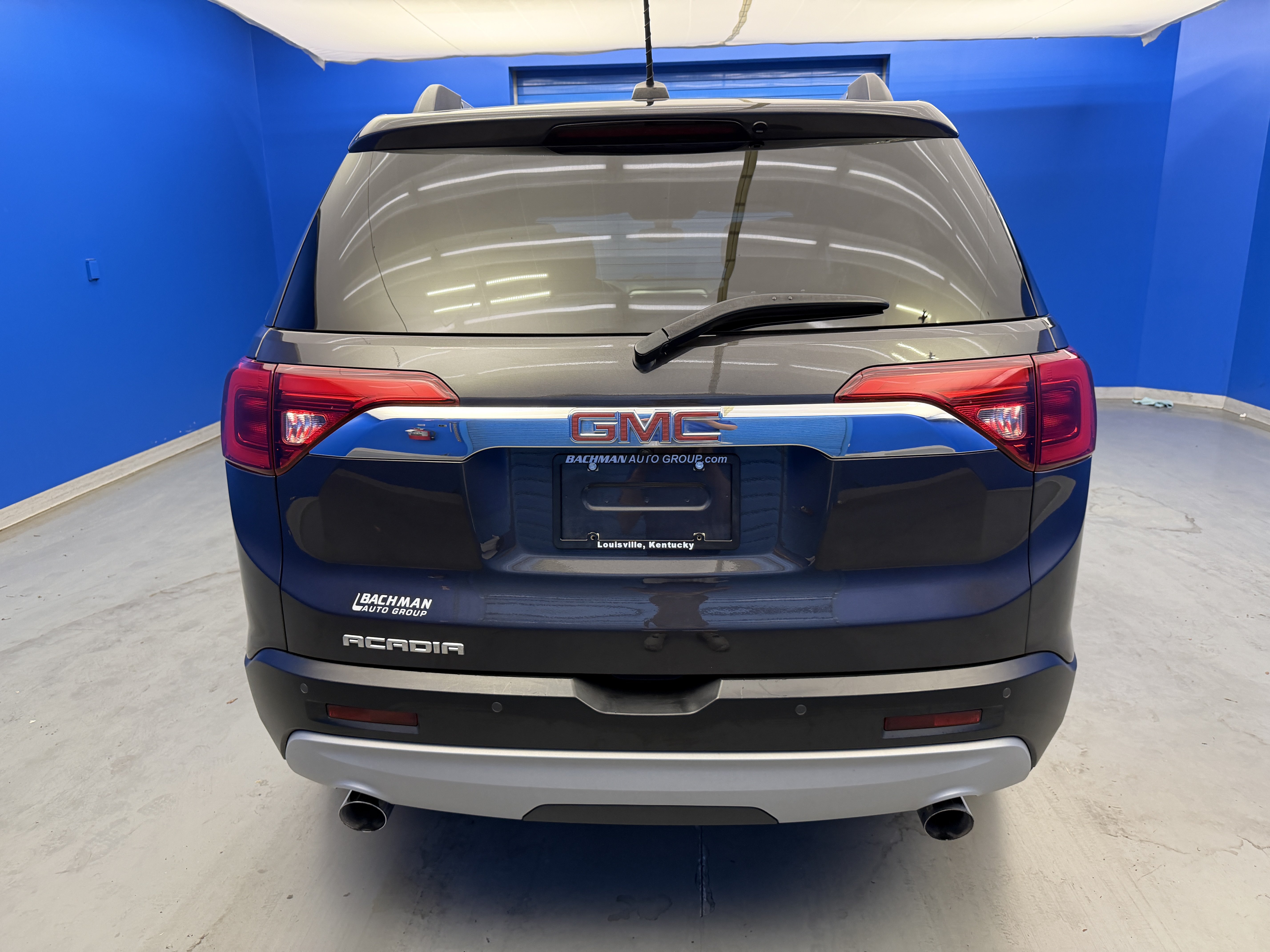 Used 2019 GMC Acadia SLE w/ Driver Alert Package I FWD image 6