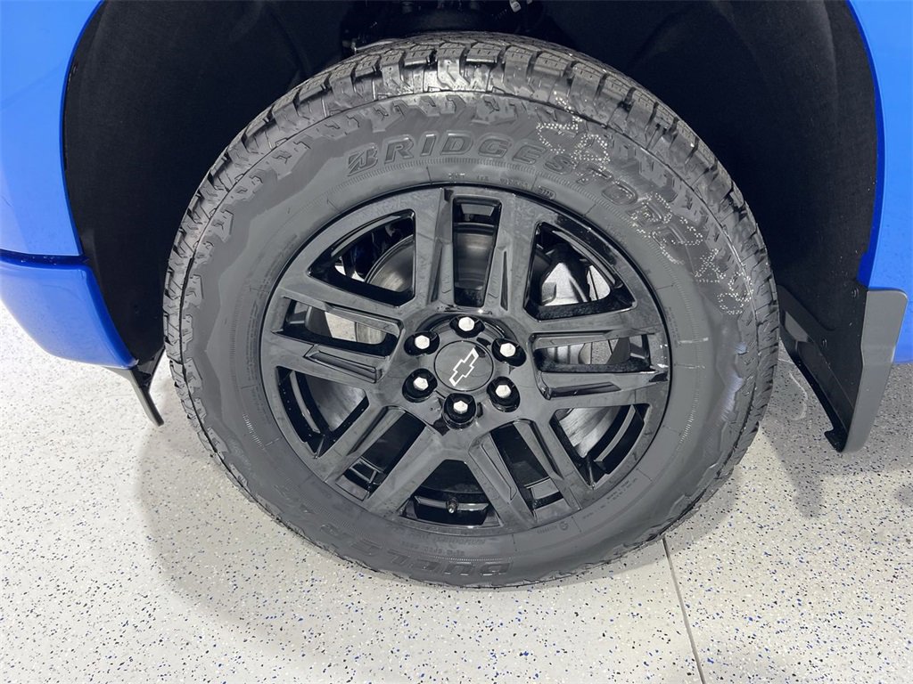 New 2026 Chevrolet Silverado 1500 Custom w/ Turbomax Blackout Package image 29
