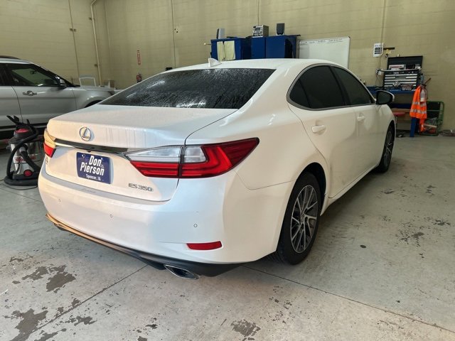 Used 2017 Lexus ES 350 w/ Premium Package image 4