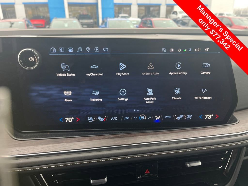 Used 2025 Chevrolet Suburban Premier AWD/4WD image 14