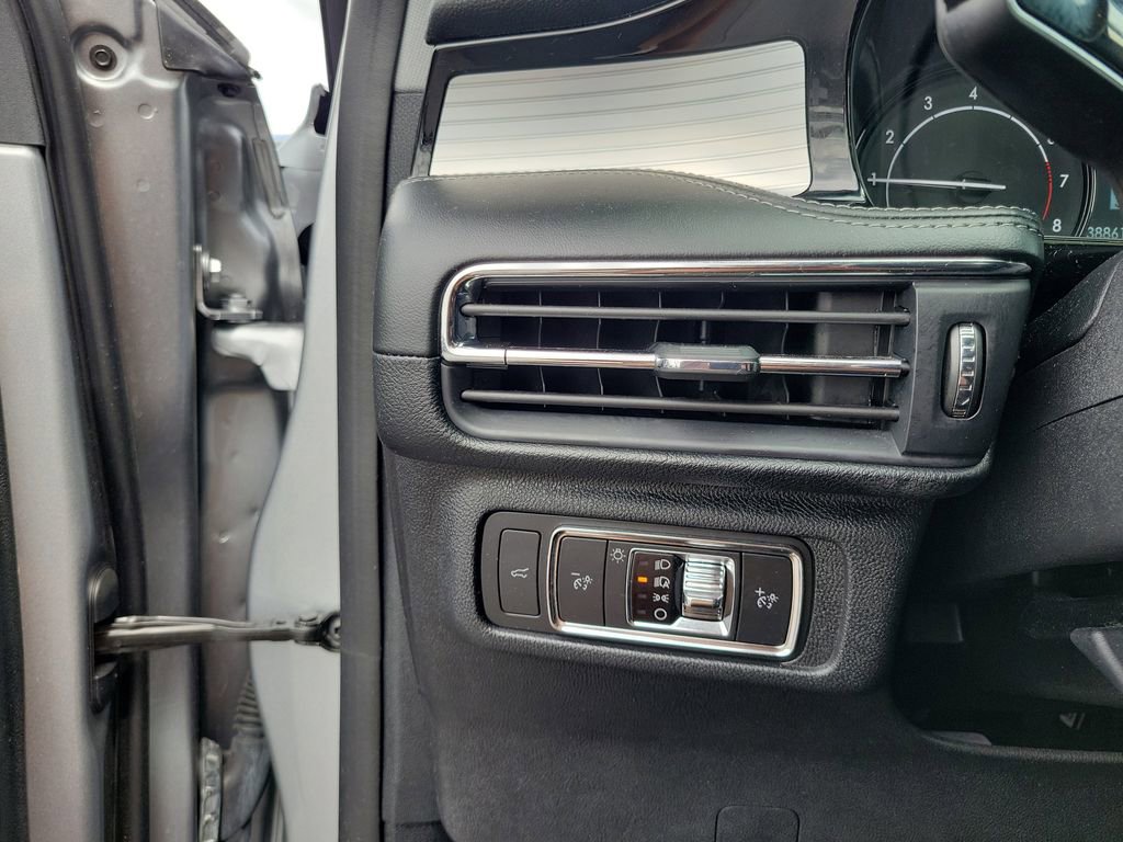 Certified 2022 Lincoln Corsair AWD w/ Premium Package image 22