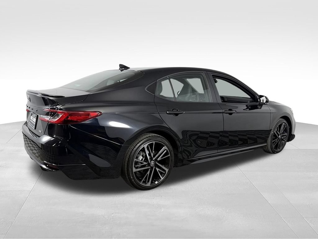 Used 2026 Toyota Camry XSE FWD image 5
