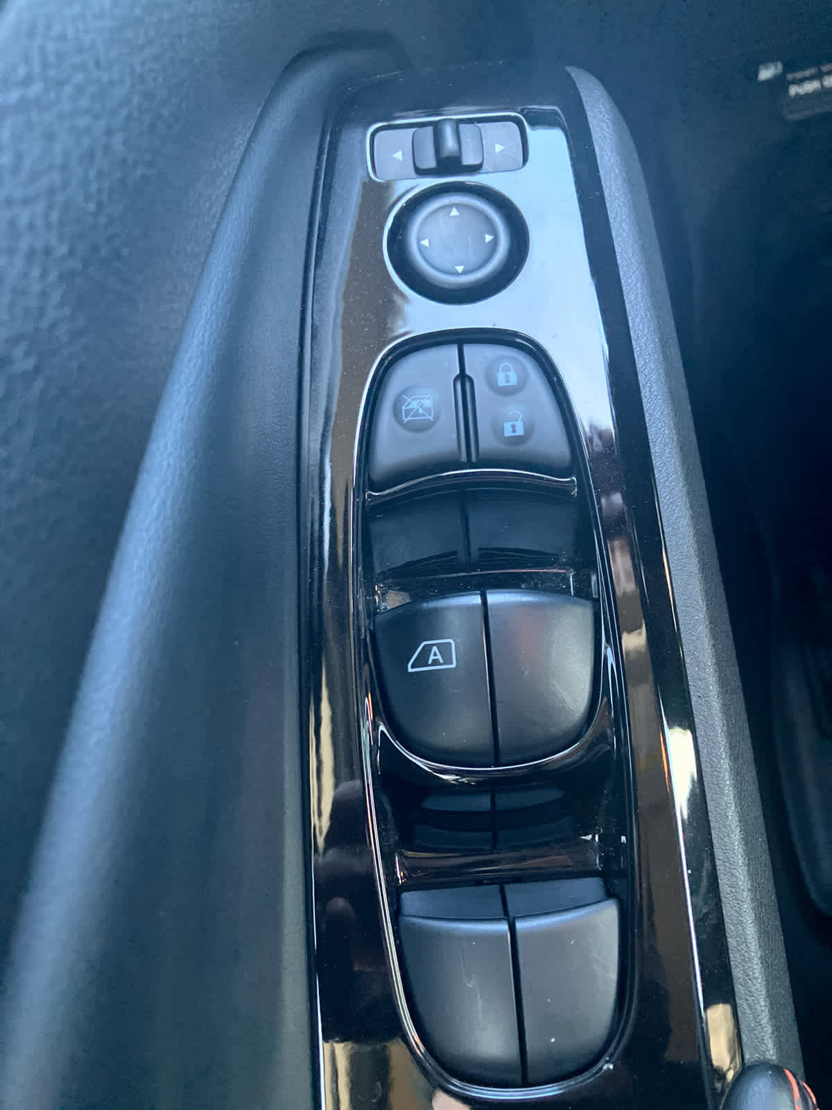 Used 2024 Nissan Altima 2.5 SR image 12