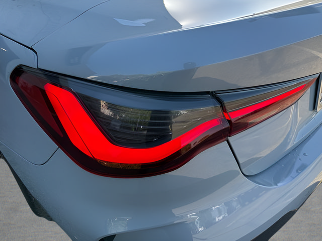 Used 2023 BMW 430i Convertible w/ M Sport Package RWD image 30