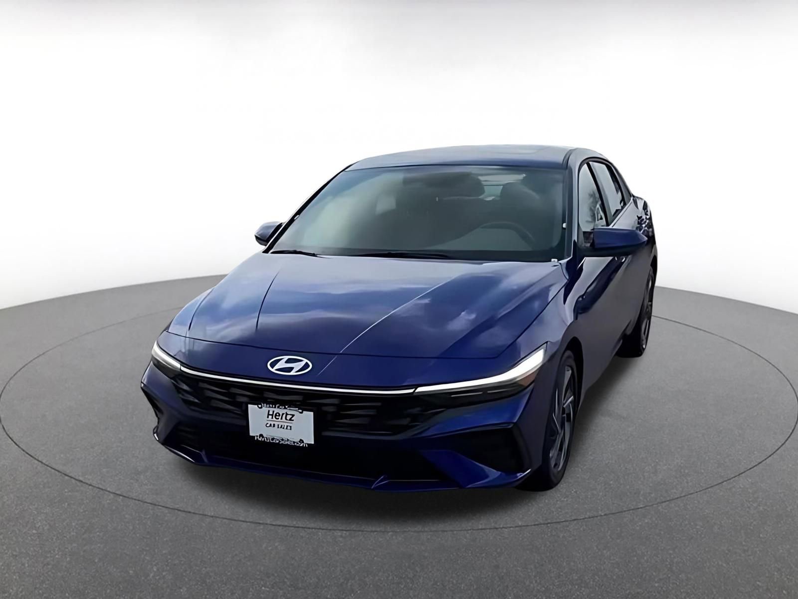 Used 2025 Hyundai Elantra SEL image 7