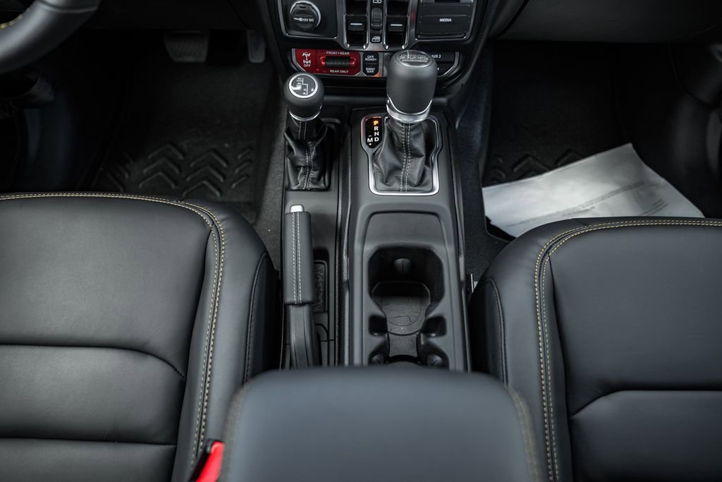 New 2025 Jeep Wrangler Rubicon 392 image 34