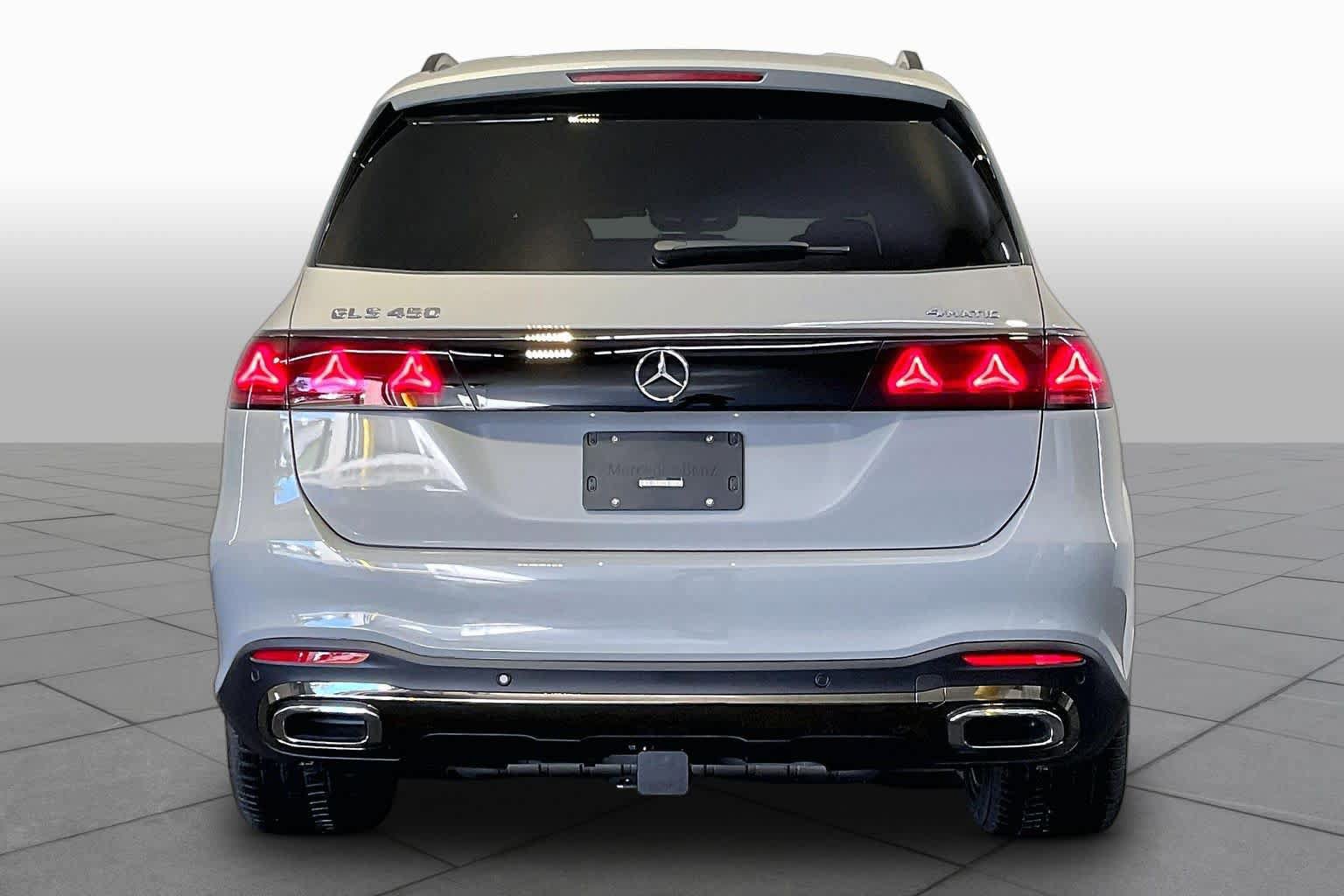 New 2027 Mercedes-Benz GLS 450 4MATIC image 4